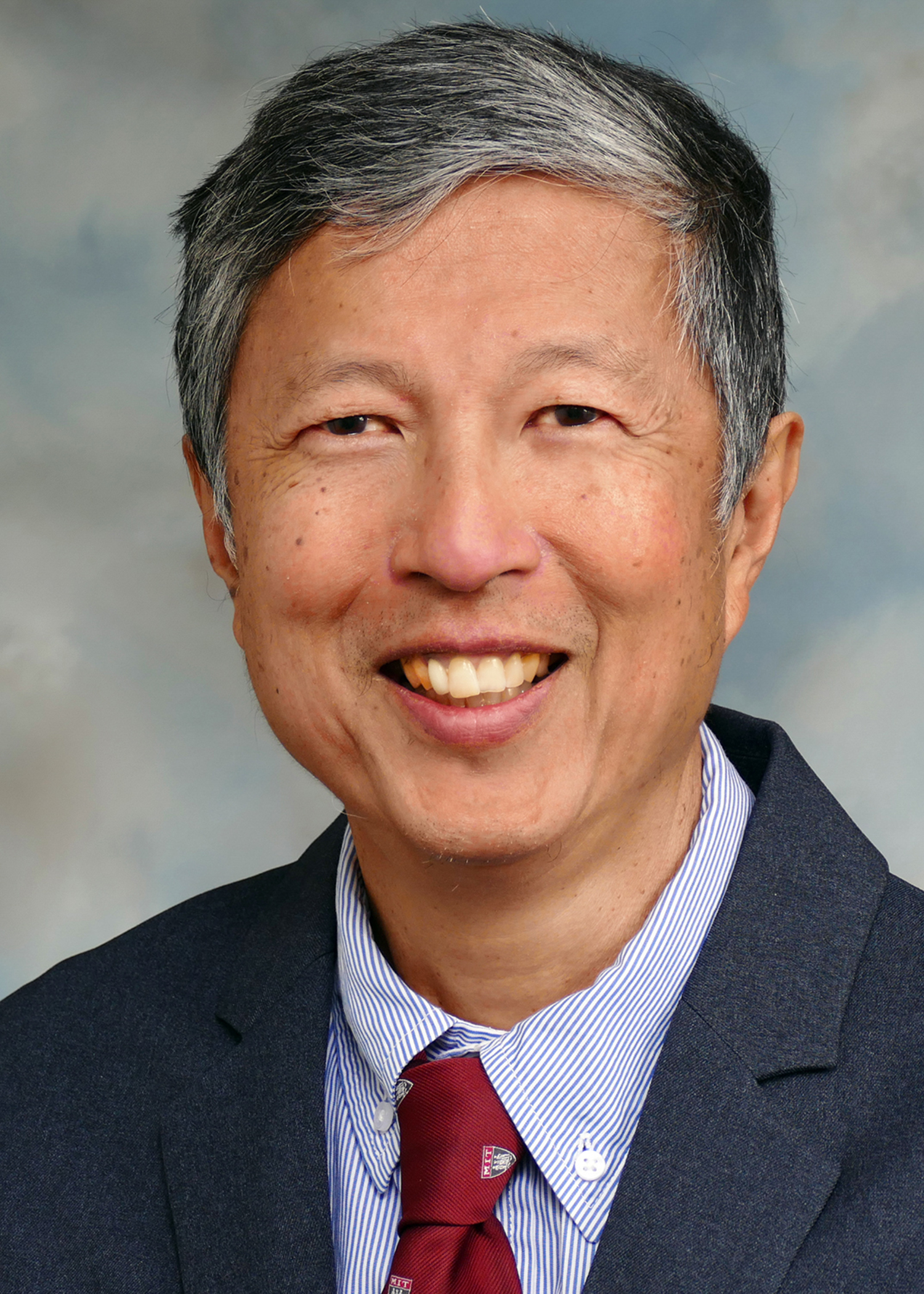 Headshot of Timothy T. Lee